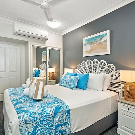 Alassio Apartments With Direct Pool Access Palm Cove Room photo